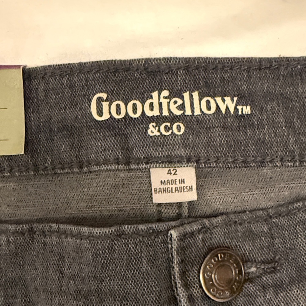 Goodfellow & Co Men's Charcoal Jean Shorts - Picture 2 of 7